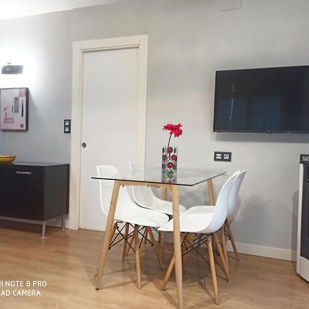 Apartamentos Puerta De Gijón Dış mekan fotoğraf