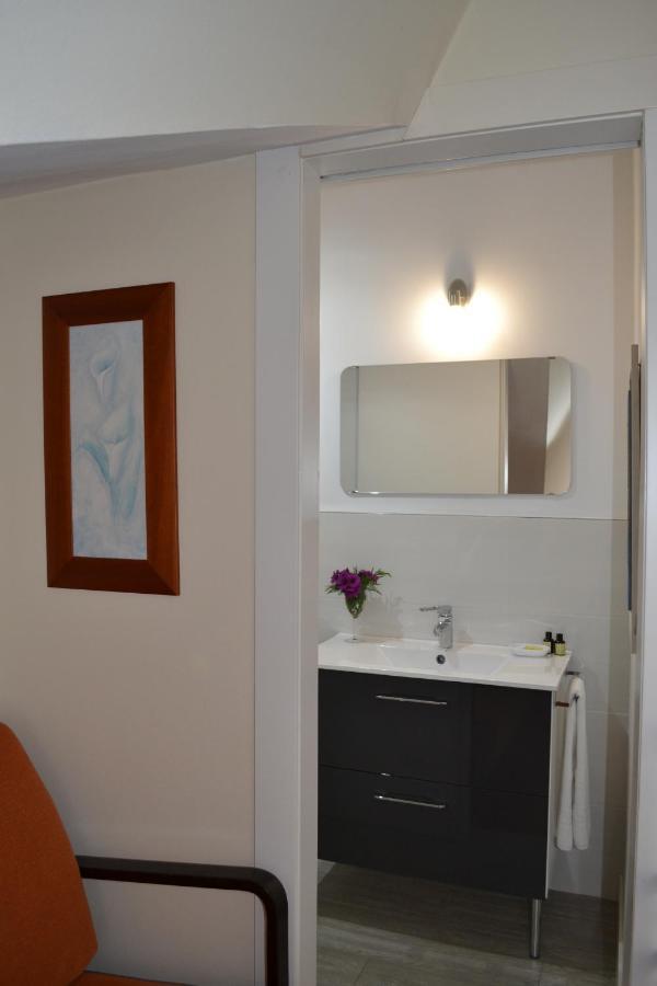 Apartamentos Puerta De Gijón Dış mekan fotoğraf