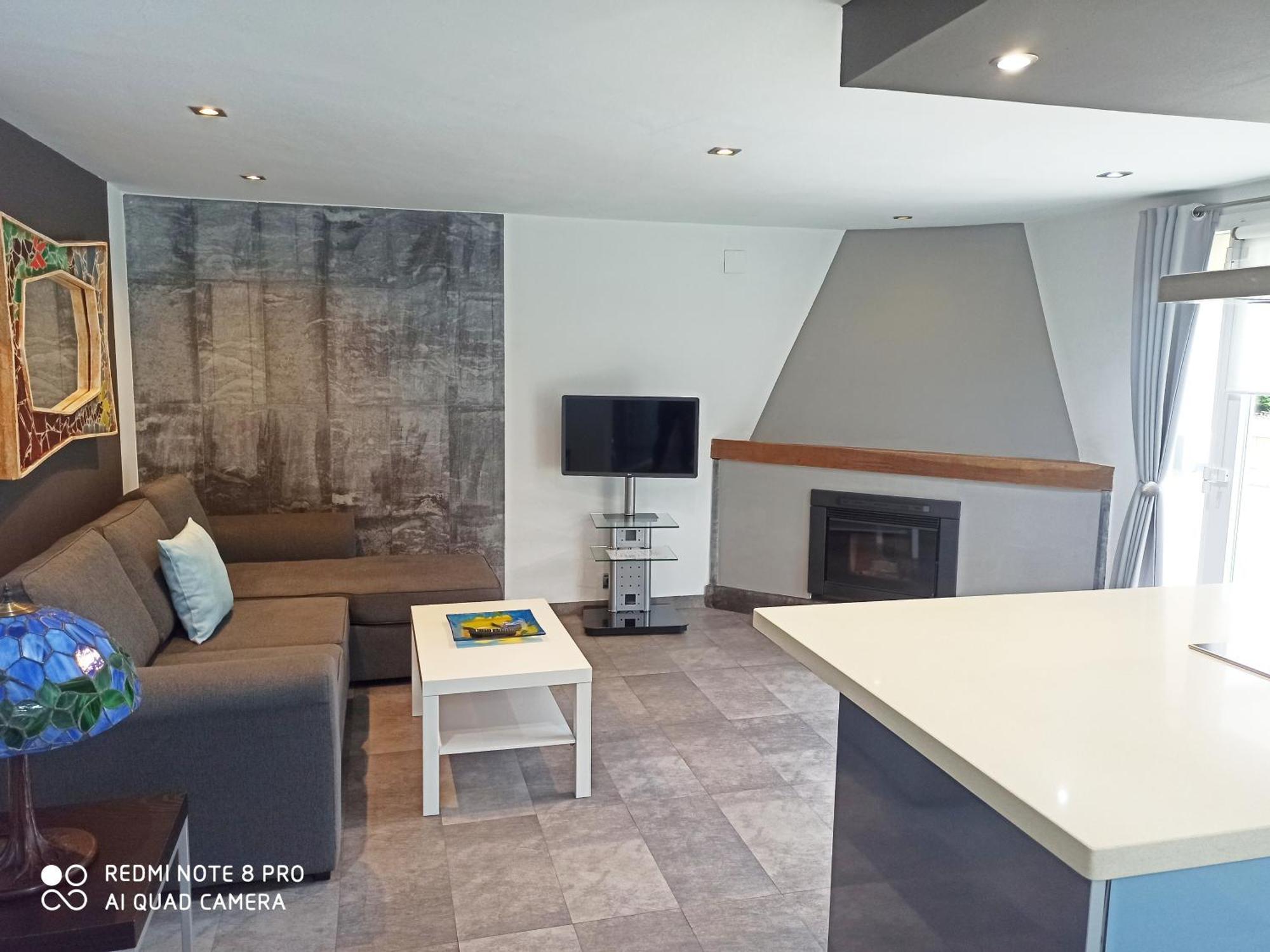 Apartamentos Puerta De Gijón Dış mekan fotoğraf