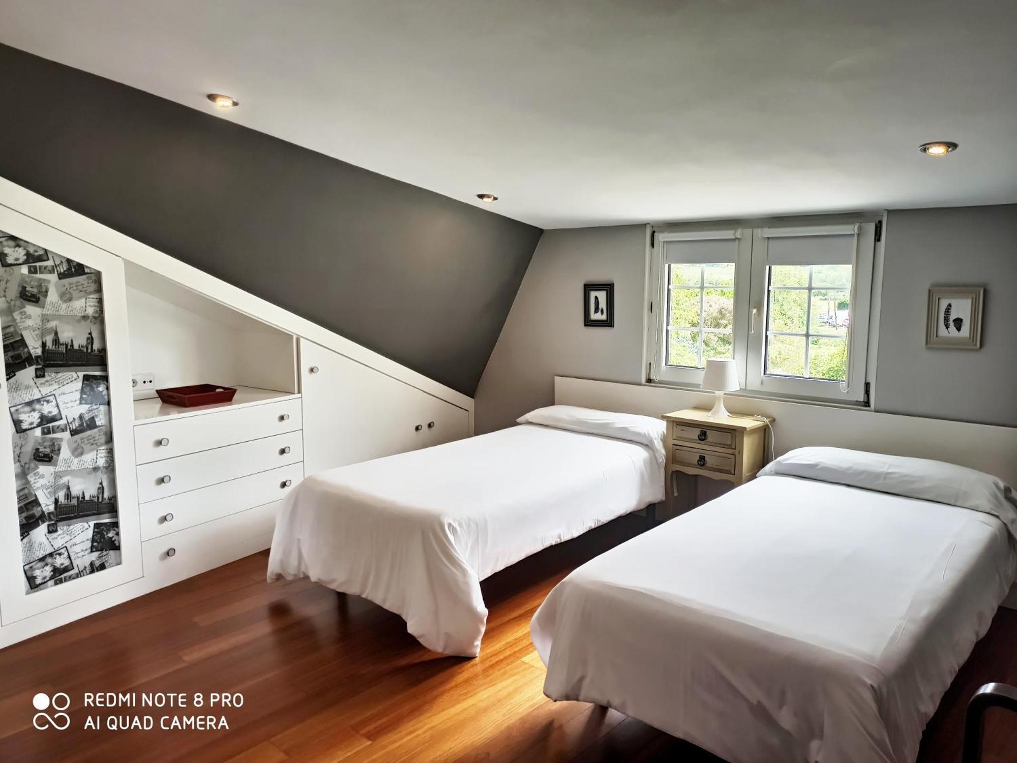 Apartamentos Puerta De Gijón Dış mekan fotoğraf