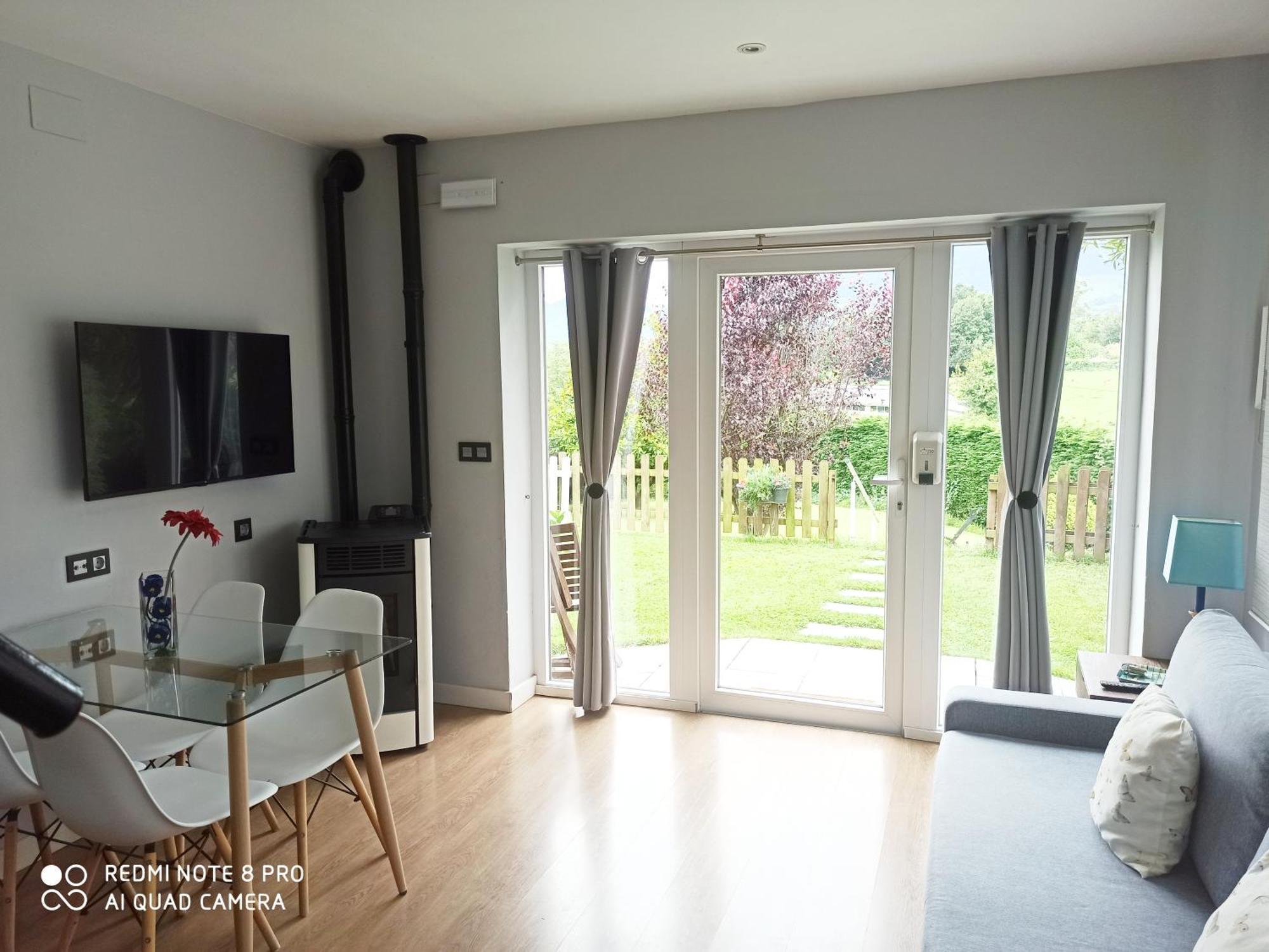 Apartamentos Puerta De Gijón Dış mekan fotoğraf