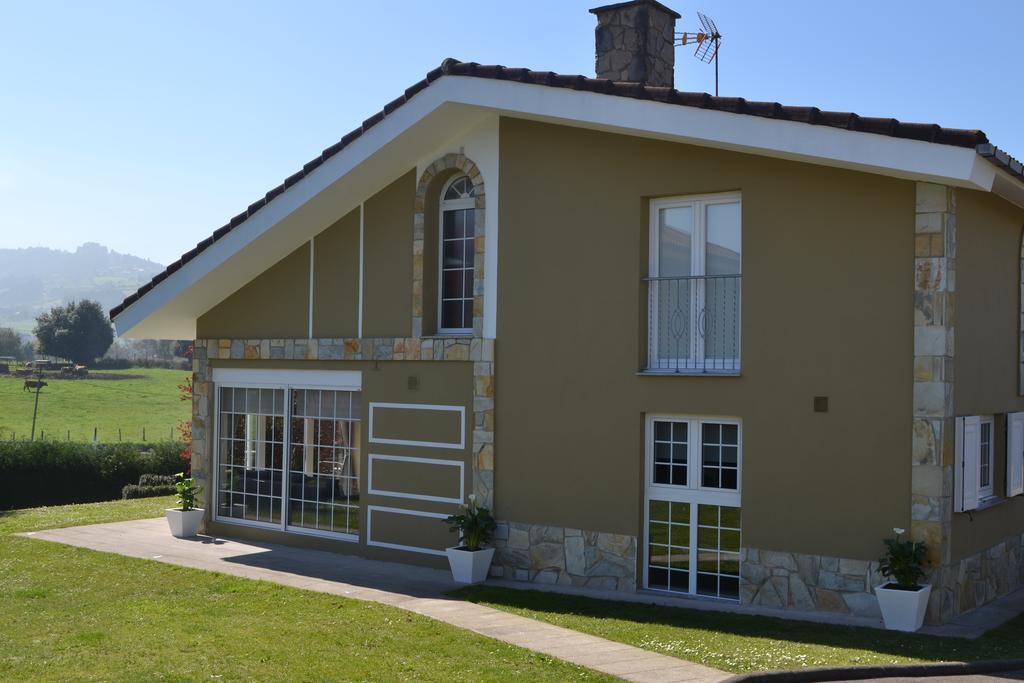 Apartamentos Puerta De Gijón Dış mekan fotoğraf