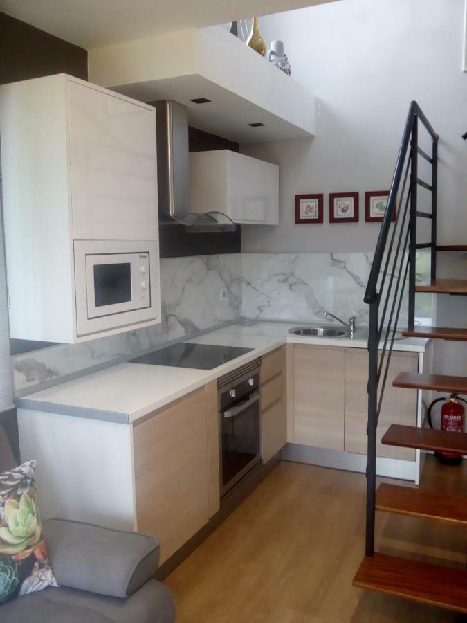 Apartamentos Puerta De Gijón Dış mekan fotoğraf