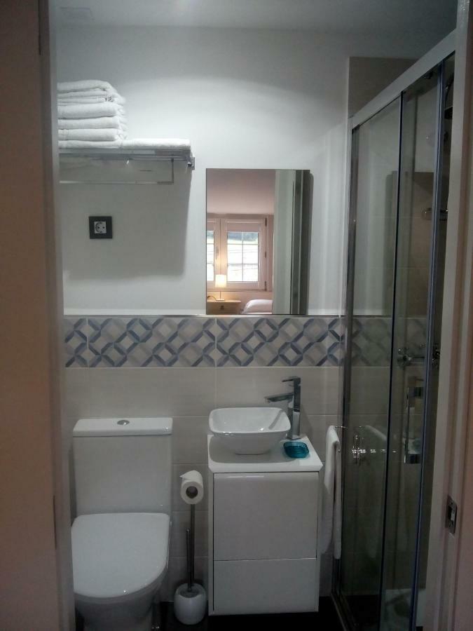 Apartamentos Puerta De Gijón Dış mekan fotoğraf