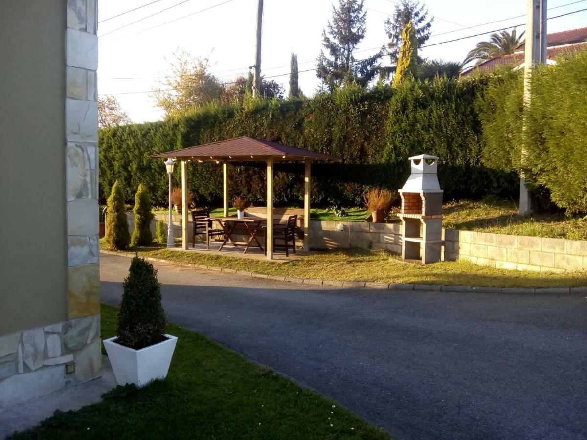 Apartamentos Puerta De Gijón Dış mekan fotoğraf